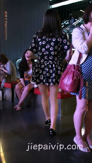 �߸��İ���������Ů [mp4/294M]