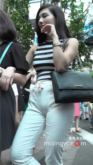 ���Ըн����׿����Ǳ�������[MP4-688MB]