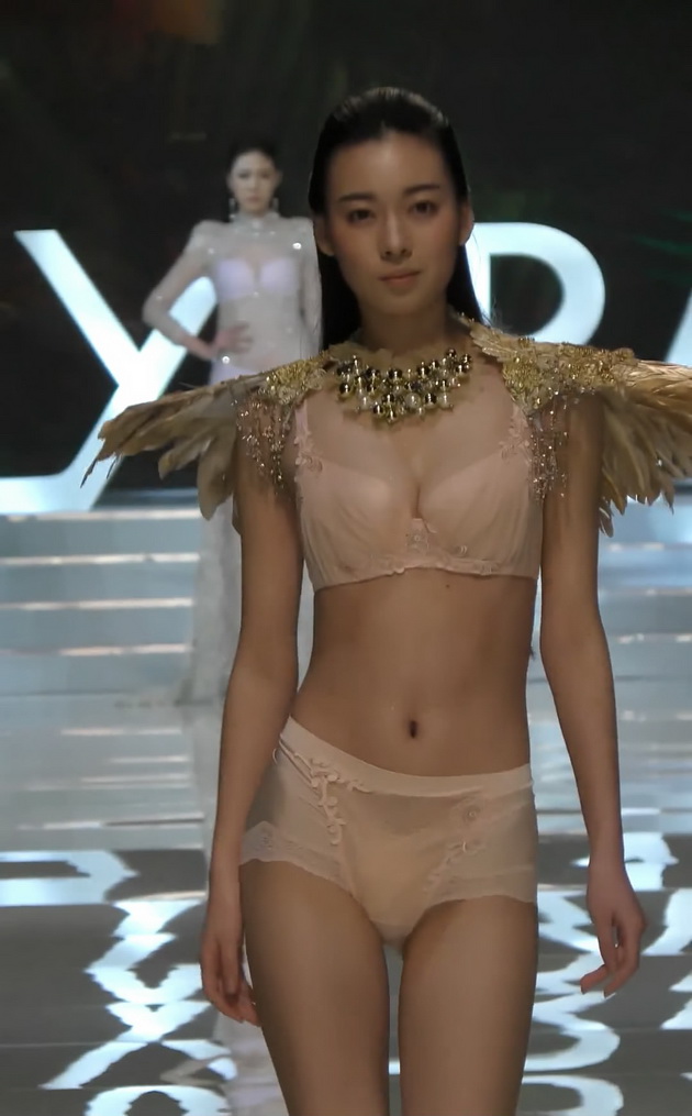 ����ʱ�Ѓ����OӋ��ِ�ֳ�ʵ��[mp4/201M]