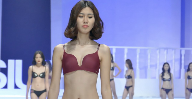 2018��������չ�й�����ģ�ش���3.mp4