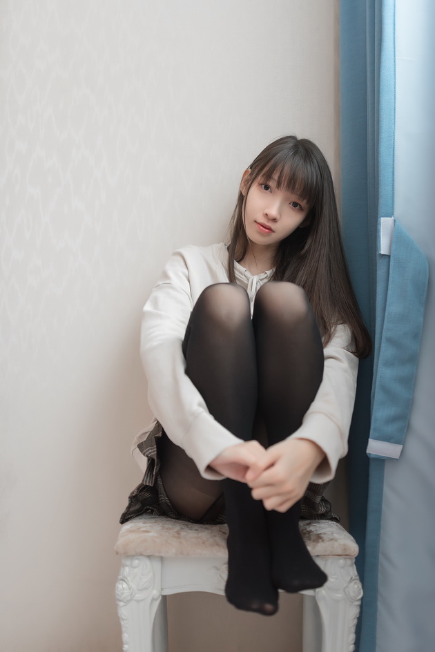 ��֮����д�� NO.005 �ڼҺ�˿����Ů��[50P/115.3M]