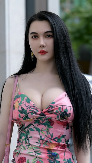 �����ľ�����Ů����[mkv/1.3G]